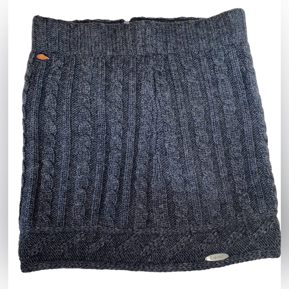 EVEREST DESIGNS Women’s Wool Cable-Knit High Waisted Mini Skirt - Medium fit
